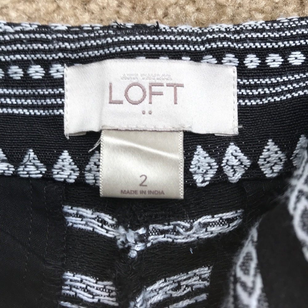 Womens shorts - Picture 4 of 4
